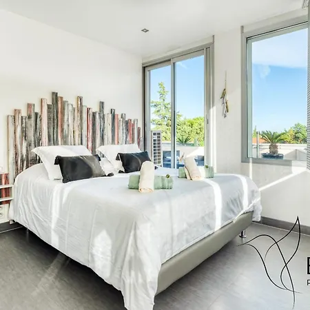 شقة Ideal Two-room With A Large Terrace And Parking *